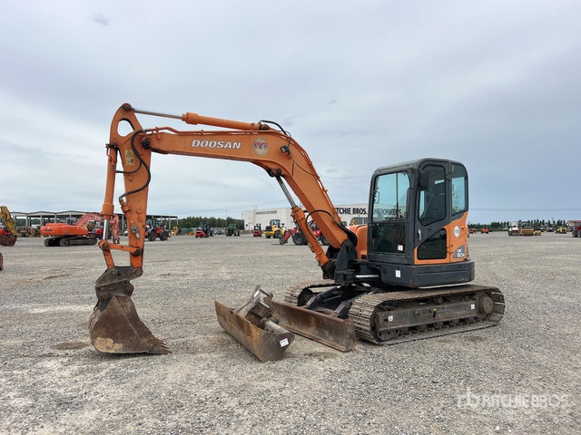 2009 Doosan DX80R Escavatore cingolato - Ekskavator perayap: gambar 2 2009 Doosan DX80R Escavatore cingolato - Ekskavator perayap: gambar 2