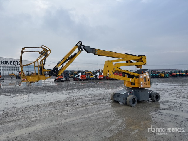 2009 Haulotte HA15IP Electric Articulating Boom Lift - Boom artikulasi: gambar 1 2009 Haulotte HA15IP Electric Articulating Boom Lift - Boom artikulasi: gambar 1