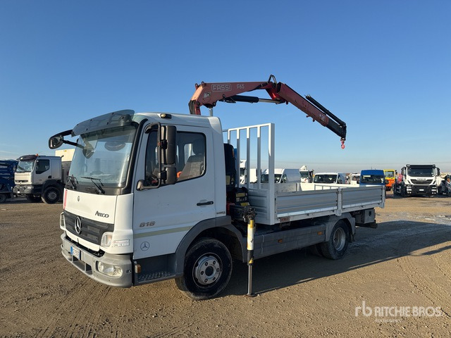 2009 Mercedes-Benz MB 818 K 2009 Fassi F65A.23 2710 kg on 4x2 Flatbed Truck with Crane - Truk flatbed, Truk derek: gambar 1 2009 Mercedes-Benz MB 818 K 2009 Fassi F65A.23 2710 kg on 4x2 Flatbed Truck with Crane - Truk flatbed, Truk derek: gambar 1