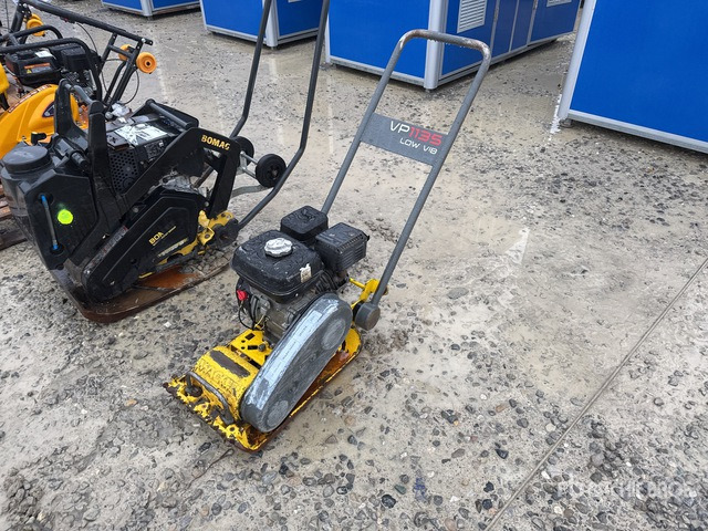 2009 Wacker Neuson VP1135A Vibratory Plate Compactor - Pelat getar: gambar 1 2009 Wacker Neuson VP1135A Vibratory Plate Compactor - Pelat getar: gambar 1