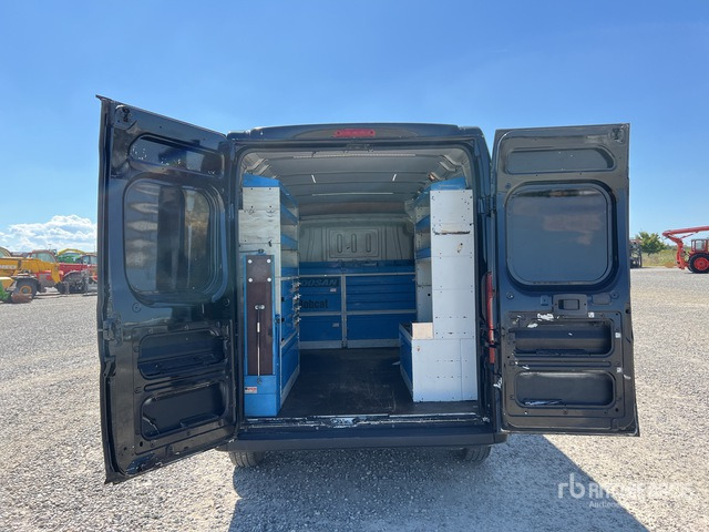2010 Fiat Ducato 160 Mjt Autocarro furgonato - Van panel: gambar 4 2010 Fiat Ducato 160 Mjt Autocarro furgonato - Van panel: gambar 4
