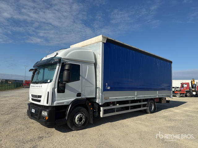 2011 Iveco Eurocargo 160E28 4x2 Curtain Side Truck - Truk dengan terpal samping: gambar 1 2011 Iveco Eurocargo 160E28 4x2 Curtain Side Truck - Truk dengan terpal samping: gambar 1