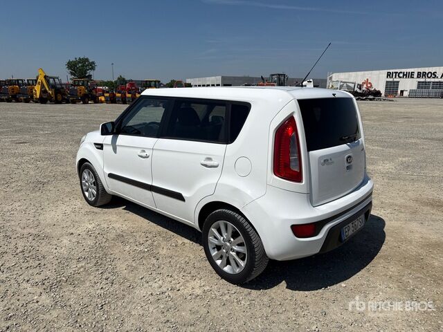 2013 Kia Soul Automobile - Mobil: gambar 2 2013 Kia Soul Automobile - Mobil: gambar 2