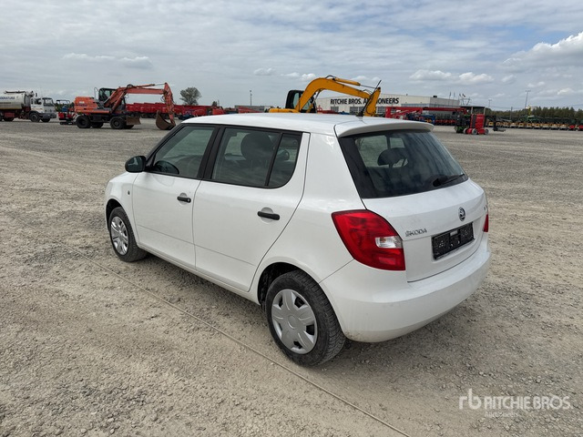 2013 Skoda Fabia Autovettura - Mobil: gambar 4 2013 Skoda Fabia Autovettura - Mobil: gambar 4
