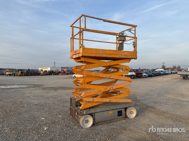 2013 Skyjack SJIII4626 Electric Scissor Lift - Scissor lifts: gambar 1 2013 Skyjack SJIII4626 Electric Scissor Lift - Scissor lifts: gambar 1