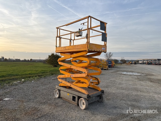 2013 Skyjack SJIII4626 Electric Scissor Lift - Scissor lifts: gambar 3 2013 Skyjack SJIII4626 Electric Scissor Lift - Scissor lifts: gambar 3