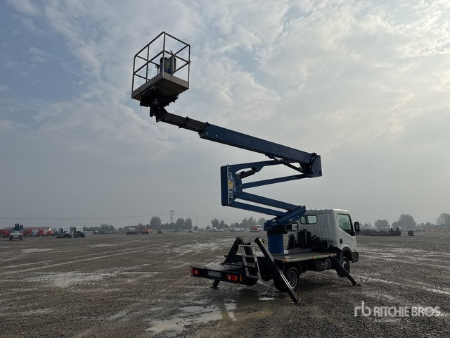 2015 Nissan Cabstar 35.12 2015 Socage DA324 24 m on Bucket Truck - Platform udara yang dipasang di truk: gambar 4 2015 Nissan Cabstar 35.12 2015 Socage DA324 24 m on Bucket Truck - Platform udara yang dipasang di truk: gambar 4