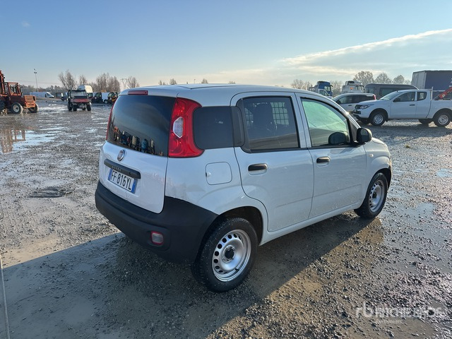 2016 Fiat Panda 1.3 MJT 80CV SES POP Van Truck - Truk box: gambar 3 2016 Fiat Panda 1.3 MJT 80CV SES POP Van Truck - Truk box: gambar 3