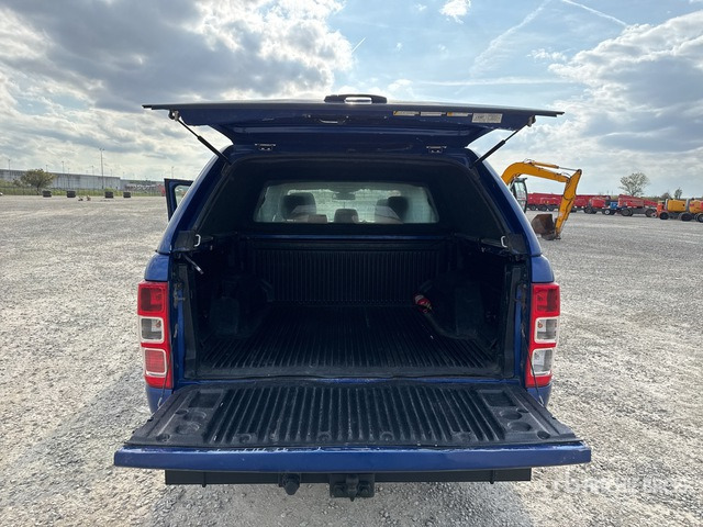 2016 Ford Ranger XLT Crew Cab Pickup - Truk pikap: gambar 5 2016 Ford Ranger XLT Crew Cab Pickup - Truk pikap: gambar 5