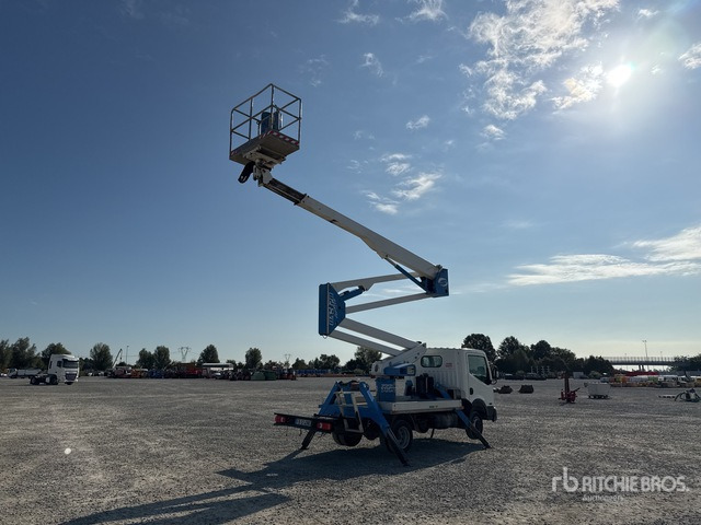 2016 Nissan Cabstar 35.12 2014 Socage DA320 20 m on Bucket Truck - Platform udara yang dipasang di truk: gambar 3 2016 Nissan Cabstar 35.12 2014 Socage DA320 20 m on Bucket Truck - Platform udara yang dipasang di truk: gambar 3