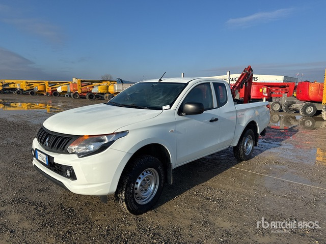 2018 Mitsubishi L200 Extended Cab 2.4 DI-D CLUB CAB ... Pickup - Truk pikap: gambar 1 2018 Mitsubishi L200 Extended Cab 2.4 DI-D CLUB CAB ... Pickup - Truk pikap: gambar 1