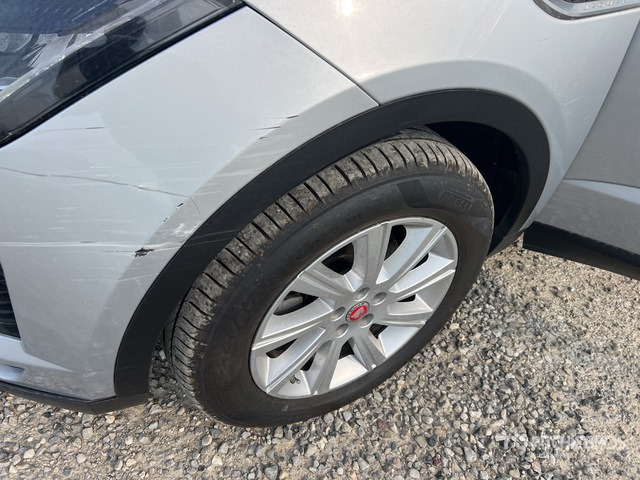 2019 Jaguar E-Pace D150 Automobile - Mobil: gambar 5 2019 Jaguar E-Pace D150 Automobile - Mobil: gambar 5