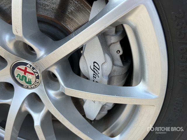 2020 Alfa Romeo Stelvio 2.2 TD 190CV AT8 Q4 BUSINESS SUV - Mobil SUV: gambar 5 2020 Alfa Romeo Stelvio 2.2 TD 190CV AT8 Q4 BUSINESS SUV - Mobil SUV: gambar 5