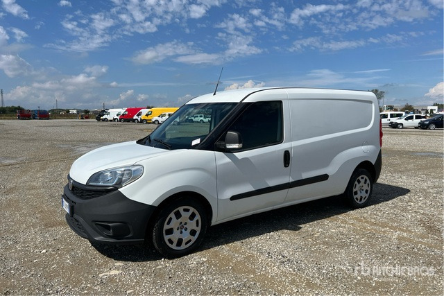 2020 Fiat Doblo CARGO MAXI 1.6 MJET 120CV LOUNGE Van Truck - Van kecil: gambar 3 2020 Fiat Doblo CARGO MAXI 1.6 MJET 120CV LOUNGE Van Truck - Van kecil: gambar 3