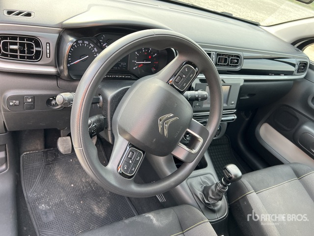 2021 Citroen C3 BLUEHDI 100 SeS BUSINESS COMBI Automobile - Mobil: gambar 5 2021 Citroen C3 BLUEHDI 100 SeS BUSINESS COMBI Automobile - Mobil: gambar 5