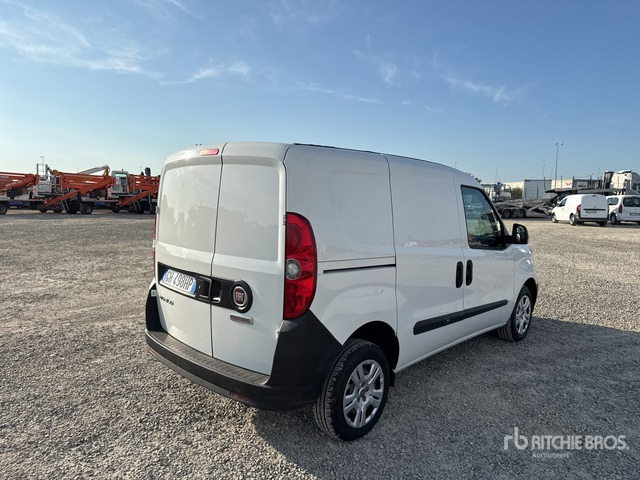 2021 Fiat Doblo CARGO CH1 LOUNGE 1.3 MJET 95CV ... Van Truck - Van kecil: gambar 4 2021 Fiat Doblo CARGO CH1 LOUNGE 1.3 MJET 95CV ... Van Truck - Van kecil: gambar 4