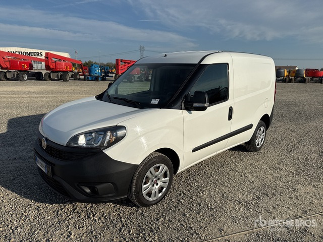 2021 Fiat Doblo CARGO CH1 LOUNGE 1.3 MJET 95CV ... Van Truck - Van kecil: gambar 1 2021 Fiat Doblo CARGO CH1 LOUNGE 1.3 MJET 95CV ... Van Truck - Van kecil: gambar 1