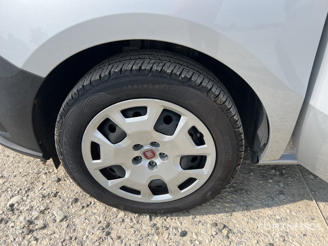 2021 Fiat Doblo CARGO CH1 LOUNGE 1.6 MJET 120CV ... Van Truck - Van kecil: gambar 5 2021 Fiat Doblo CARGO CH1 LOUNGE 1.6 MJET 120CV ... Van Truck - Van kecil: gambar 5