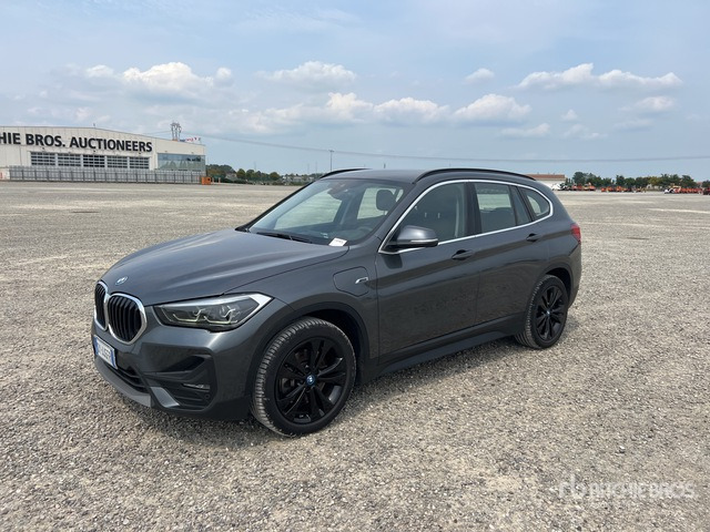 2022 BMW X1 Hybrid xDrive 25e Automobile - Mobil: gambar 1 2022 BMW X1 Hybrid xDrive 25e Automobile - Mobil: gambar 1