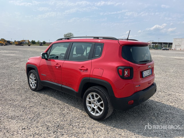 2022 Jeep Renegade Hybrid 4Xe SUV - Mobil SUV: gambar 4 2022 Jeep Renegade Hybrid 4Xe SUV - Mobil SUV: gambar 4