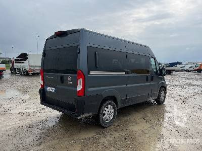 FIAT DUCATO 2.3 140 - Truk box: gambar 3 FIAT DUCATO 2.3 140 - Truk box: gambar 3