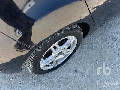 Mobil FIESTA: gambar 29