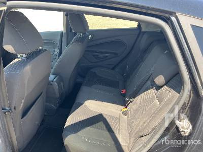 Mobil FIESTA: gambar 15