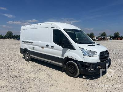 FORD TRANSIT - Truk box: gambar 4 FORD TRANSIT - Truk box: gambar 4