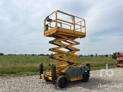 HAULOTTE COMPACT12 Diesel - Scissor lifts: gambar 2 HAULOTTE COMPACT12 Diesel - Scissor lifts: gambar 2