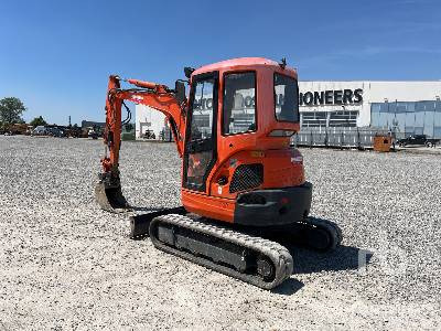 KUBOTA U35-3A2 - Ekskavator mini: gambar 2 KUBOTA U35-3A2 - Ekskavator mini: gambar 2