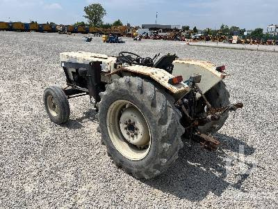 LAMBORGHINI R470 - Traktor: gambar 2 LAMBORGHINI R470 - Traktor: gambar 2