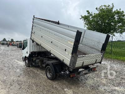NISSAN CABSTAR 35.11 - Truk jungkit: gambar 2 NISSAN CABSTAR 35.11 - Truk jungkit: gambar 2