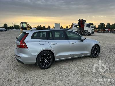 VOLVO V60 SW D3 GEARTRONIC BUSINESS 2.0 150CV - Mobil: gambar 3 VOLVO V60 SW D3 GEARTRONIC BUSINESS 2.0 150CV - Mobil: gambar 3