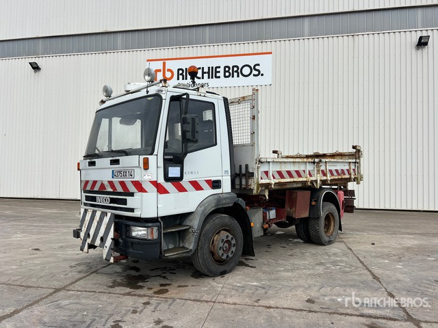 2002 Iveco 130E18 Camion Benne 4x2 S/A Dump Truck - Truk jungkit: gambar 1 2002 Iveco 130E18 Camion Benne 4x2 S/A Dump Truck - Truk jungkit: gambar 1