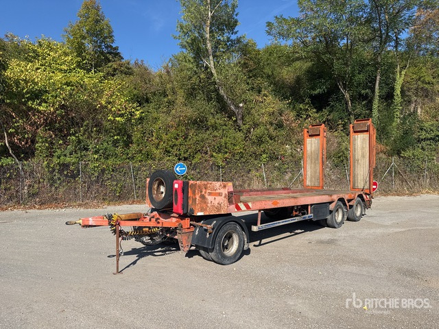 2003 TR AX R243WUL Tri/A Single Drop Remorque Port ... Lowboy Trailer - Trailer autotransporter: gambar 2 2003 TR AX R243WUL Tri/A Single Drop Remorque Port ... Lowboy Trailer - Trailer autotransporter: gambar 2