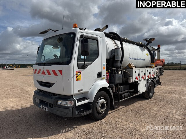 2005 Renault Midlum 220 dCi 2005 Rivard Cleanfos 16T on 4x2 ... Vacuum Excavator Truck - Truk vakum: gambar 1 2005 Renault Midlum 220 dCi 2005 Rivard Cleanfos 16T on 4x2 ... Vacuum Excavator Truck - Truk vakum: gambar 1