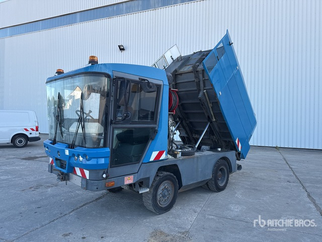 2006 Mathieu Yno C540 2006 Mathieu yno 540 on 4x2 Cam ... Vacuum Excavator Truck - Truk vakum: gambar 3 2006 Mathieu Yno C540 2006 Mathieu yno 540 on 4x2 Cam ... Vacuum Excavator Truck - Truk vakum: gambar 3