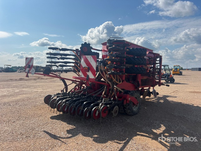 2007 Horsch Pronto 4 DC 4 m Semi-Mount Combination Air Seed Drill - Mesin pemotong chopper/ Mulcher: gambar 4 2007 Horsch Pronto 4 DC 4 m Semi-Mount Combination Air Seed Drill - Mesin pemotong chopper/ Mulcher: gambar 4