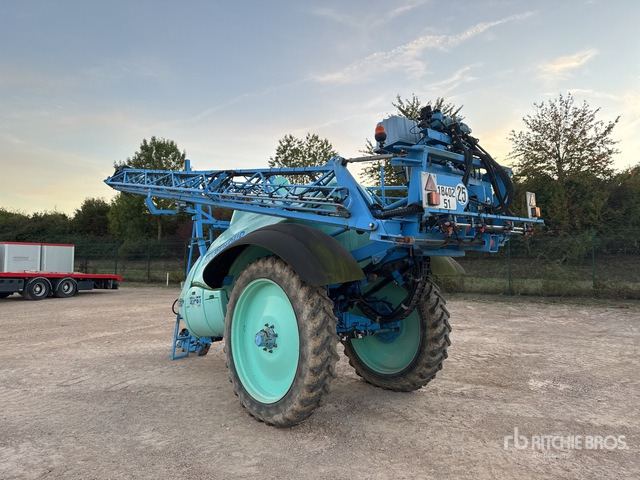 2008 Berthoud Tenor 35-37 28 m High Clearance Pulverisate ... Pull-Type Sprayer - Penyemprot tertinggal: gambar 3 2008 Berthoud Tenor 35-37 28 m High Clearance Pulverisate ... Pull-Type Sprayer - Penyemprot tertinggal: gambar 3