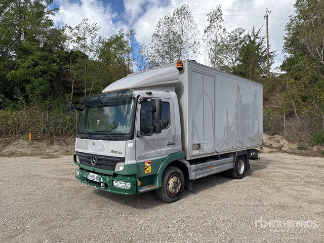 2008 Mercedes-Benz Atego 918 4x2 Camion Atelier Service Truck - Truk box: gambar 1 2008 Mercedes-Benz Atego 918 4x2 Camion Atelier Service Truck - Truk box: gambar 1