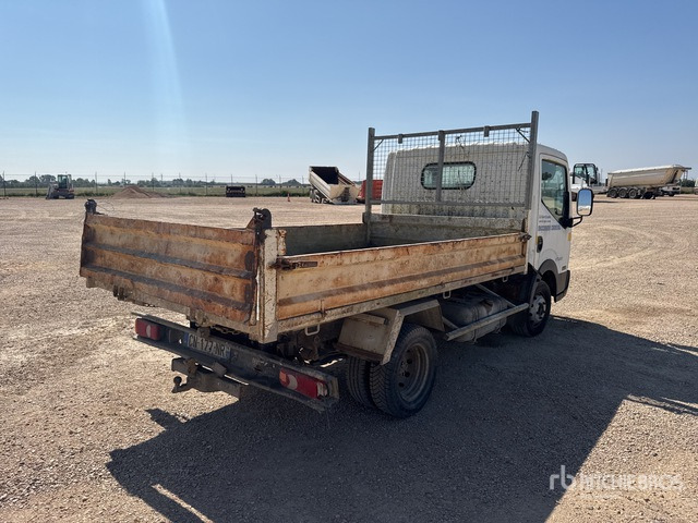 2008 Nissan Cabstar 35.13 Camion Benne (Inoperable) Dump Truck: Light Duty - Truk jungkit: gambar 3 2008 Nissan Cabstar 35.13 Camion Benne (Inoperable) Dump Truck: Light Duty - Truk jungkit: gambar 3