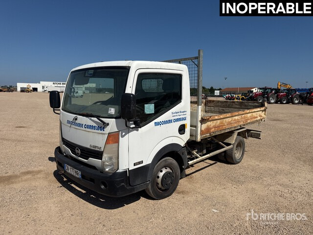 2008 Nissan Cabstar 35.13 Camion Benne (Inoperable) Dump Truck: Light Duty - Truk jungkit: gambar 1 2008 Nissan Cabstar 35.13 Camion Benne (Inoperable) Dump Truck: Light Duty - Truk jungkit: gambar 1