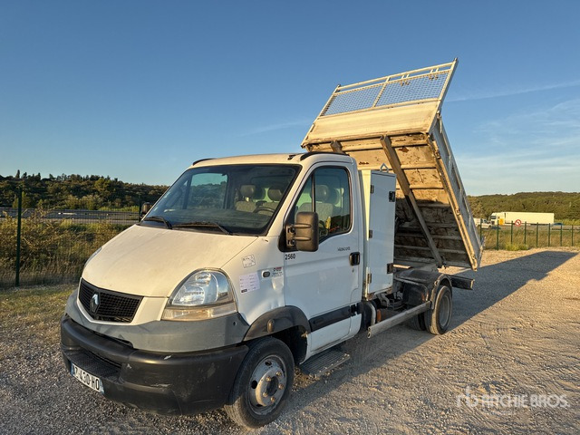 2008 Renault Mascott 130 dxi 4x2 Camion Benne Dump Truck: Light Duty - Van jungkit: gambar 2 2008 Renault Mascott 130 dxi 4x2 Camion Benne Dump Truck: Light Duty - Van jungkit: gambar 2