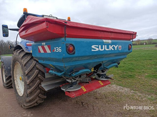 2008 Sulky X36 28 m 3-Point 3000 L Fertilizer Spreader - Mesin pemotong chopper/ Mulcher: gambar 2 2008 Sulky X36 28 m 3-Point 3000 L Fertilizer Spreader - Mesin pemotong chopper/ Mulcher: gambar 2