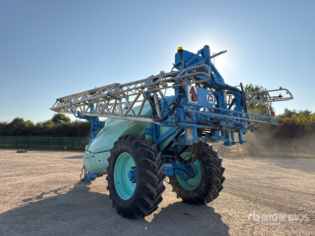 2009 Berthoud Tenor 55-60 DP Tronic 38 m High Clearance Pulverisate ... Pull-Type Sprayer - Penyemprot tertinggal: gambar 3 2009 Berthoud Tenor 55-60 DP Tronic 38 m High Clearance Pulverisate ... Pull-Type Sprayer - Penyemprot tertinggal: gambar 3
