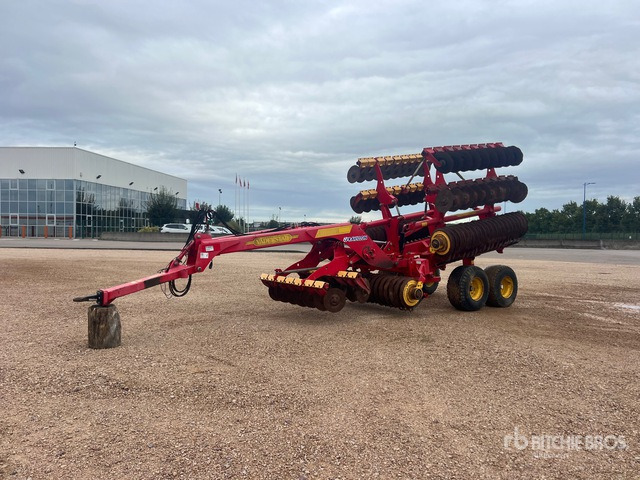 2009 Vaderstad Carrier 650 6.5 m Semi-Mount Dechaumeur A D ... Disc Harrow - Garu cakram: gambar 2 2009 Vaderstad Carrier 650 6.5 m Semi-Mount Dechaumeur A D ... Disc Harrow - Garu cakram: gambar 2