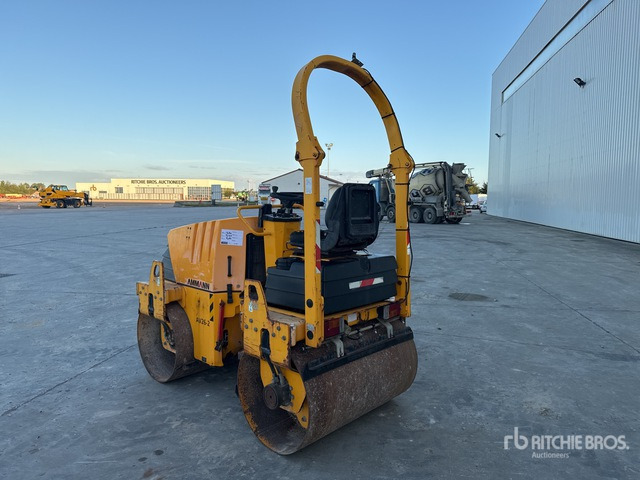 2010 Ammann AV26-2 Compacteur Vibrant Tandem Double Drum Roller - Roller jalan: gambar 3 2010 Ammann AV26-2 Compacteur Vibrant Tandem Double Drum Roller - Roller jalan: gambar 3