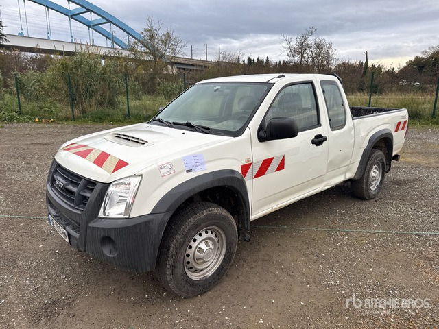 2010 Isuzu D-Max 4x4 Pickup - Truk pikap: gambar 1 2010 Isuzu D-Max 4x4 Pickup - Truk pikap: gambar 1