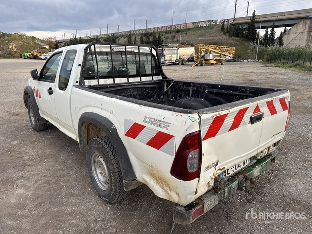 2010 Isuzu D-Max 4x4 Pickup - Truk pikap: gambar 2 2010 Isuzu D-Max 4x4 Pickup - Truk pikap: gambar 2