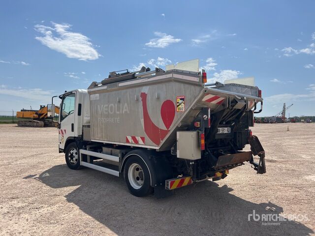 2010 Isuzu P75 4x2 Rear Loader Camion A Ordure ... Waste Collection Truck - Truk sampah: gambar 2 2010 Isuzu P75 4x2 Rear Loader Camion A Ordure ... Waste Collection Truck - Truk sampah: gambar 2